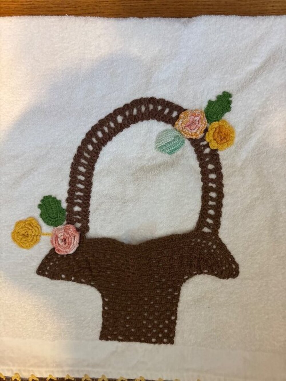 Vintage Ivory Hand Crocheted Basket With Flowers 40” Bath Towel